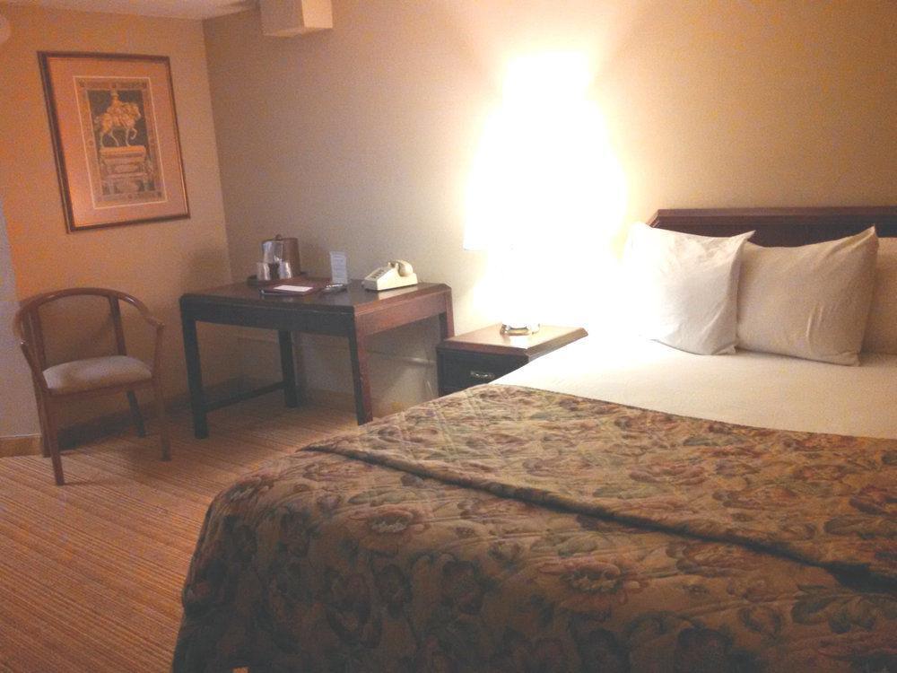 Cocoa Country Inn 허시 외부 사진